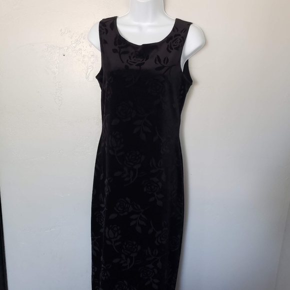 Possessed Vintage 90s Med Sleeveless Black Velvet Maxi Dress Rose Floral Pattern - Picture 1 of 8